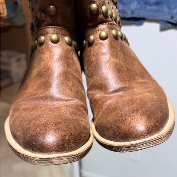 Coconuts by Matisse Cowgirl Studded Brown Ankle Boots Western - 9 - Picture 7 of 7